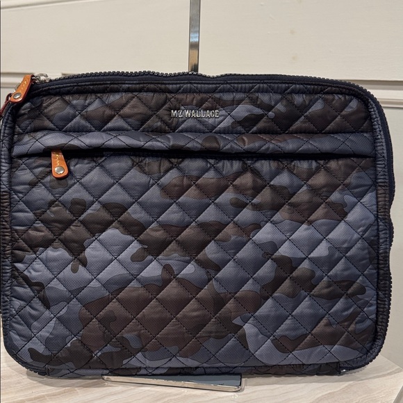 MZ Wallace Bag Laptop Metro Organizer Sleeve Blue Black Camouflage Quilted Nylon - Picture 3 of 17